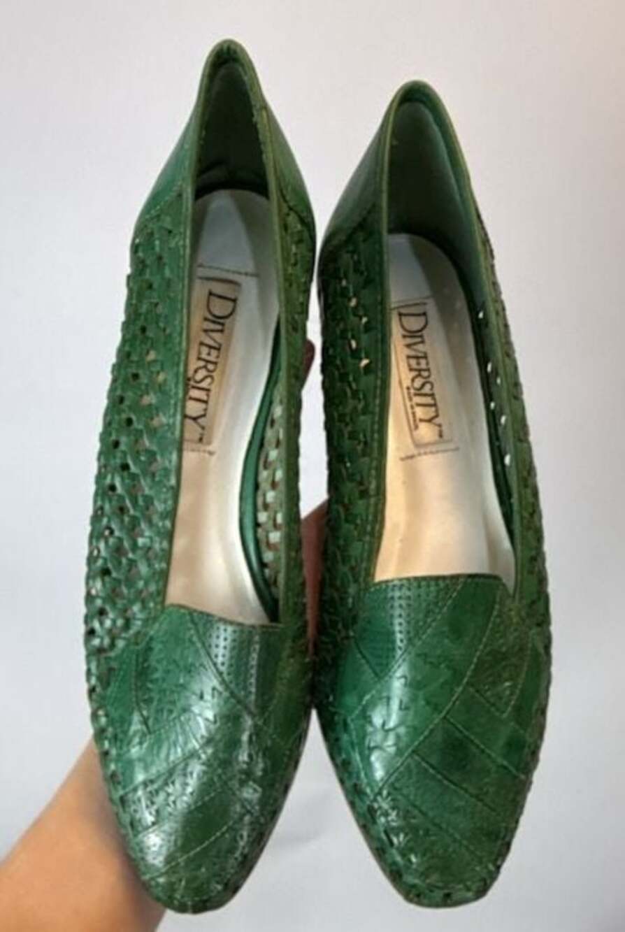 Vintage Diversity Green Leather Woven Slip-On Pointed Toe Flats